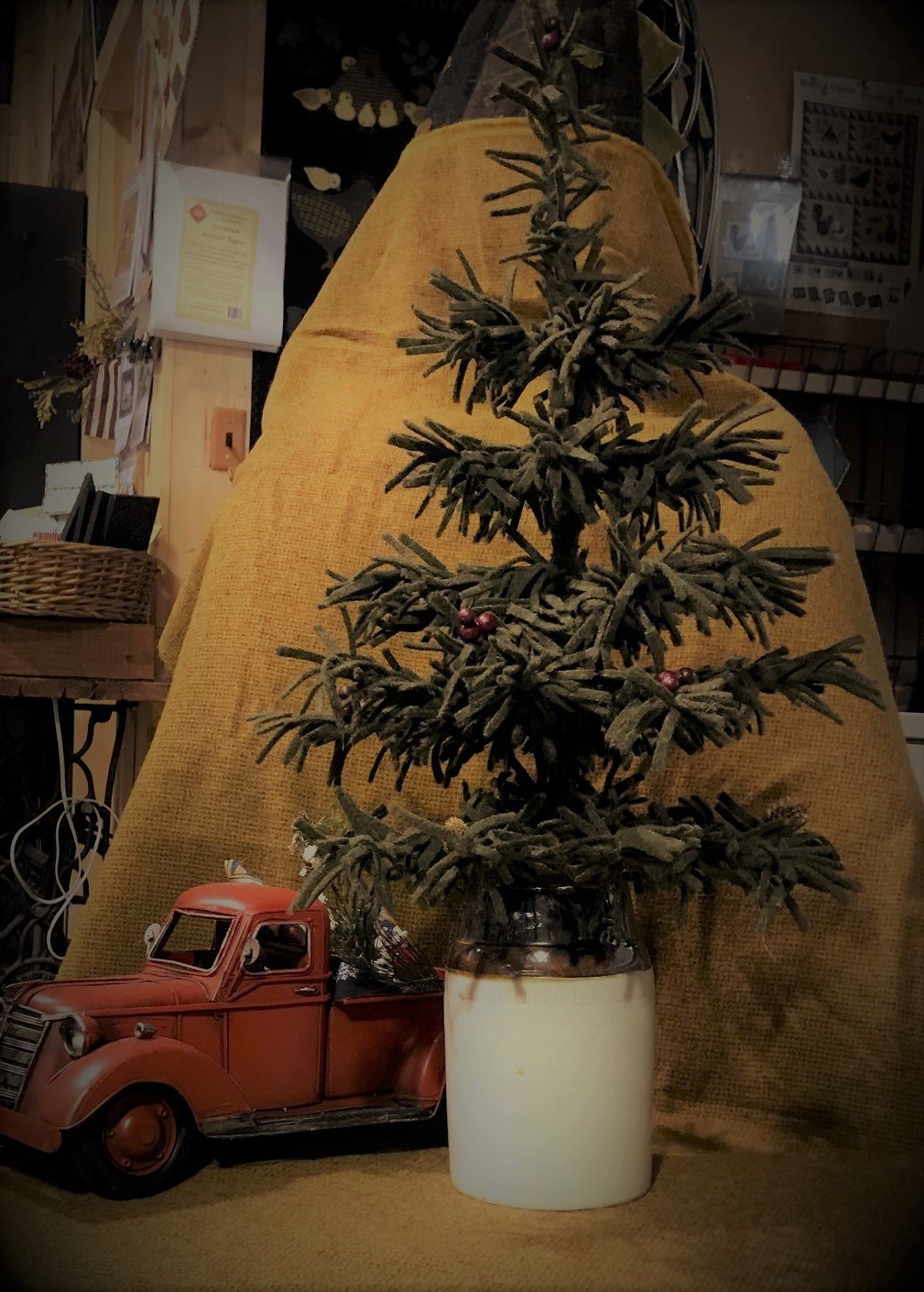 Wooly Christmas Tree KIT Kits Kits & How To