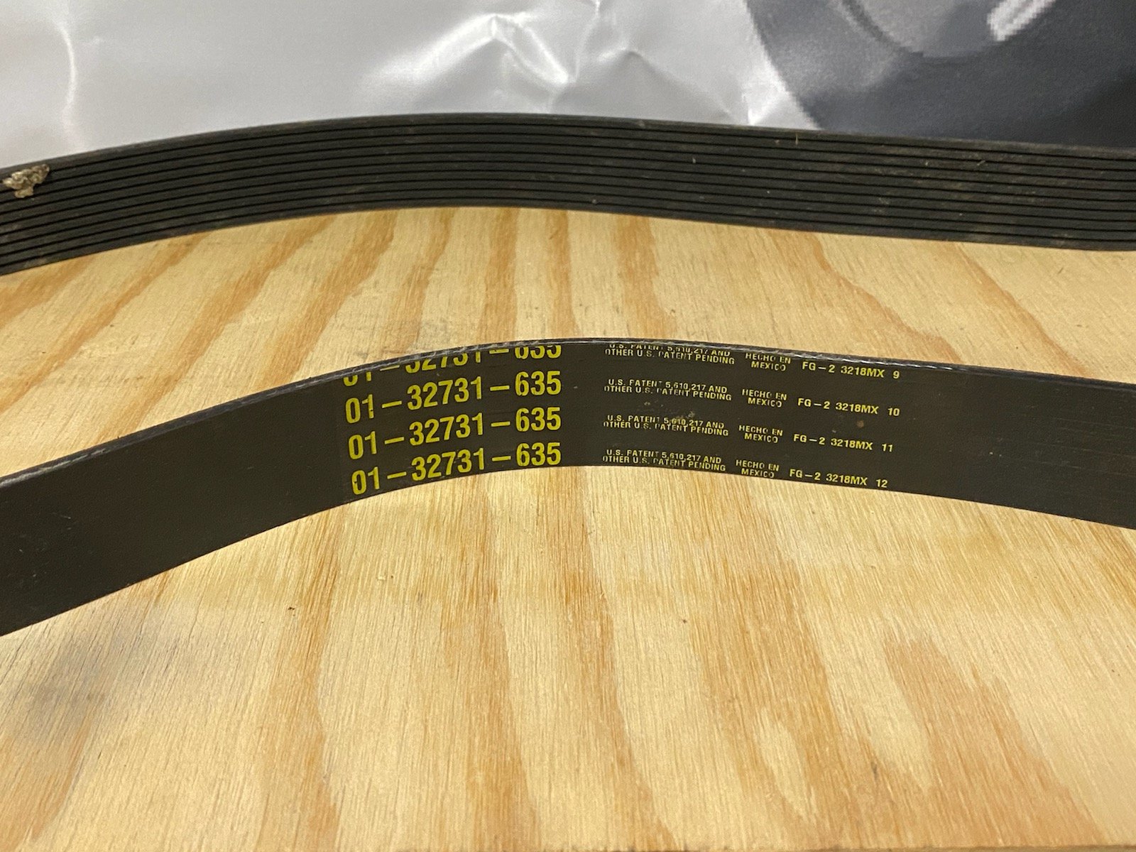 0132731635 FREIGHTLINER FAN BELT 0132731635