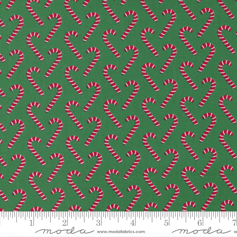 2412417 Evergreen/Red Candycane Hearts Candy Cane Lane Moda
