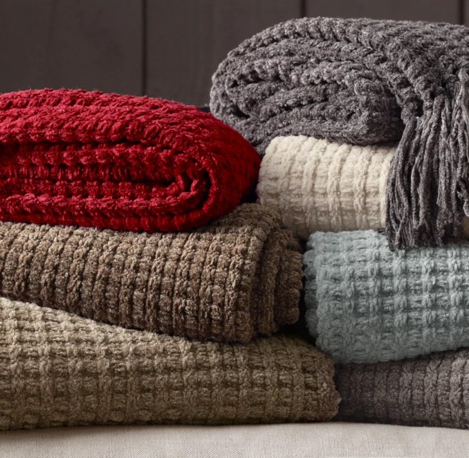 5Lb. Chenille Braided Throw