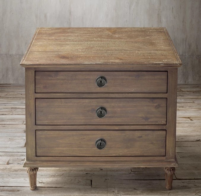 Maison 32" Closed Nightstand