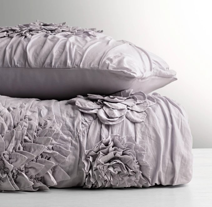 Washed Appliquéd Fleur Toddler Quilt RH