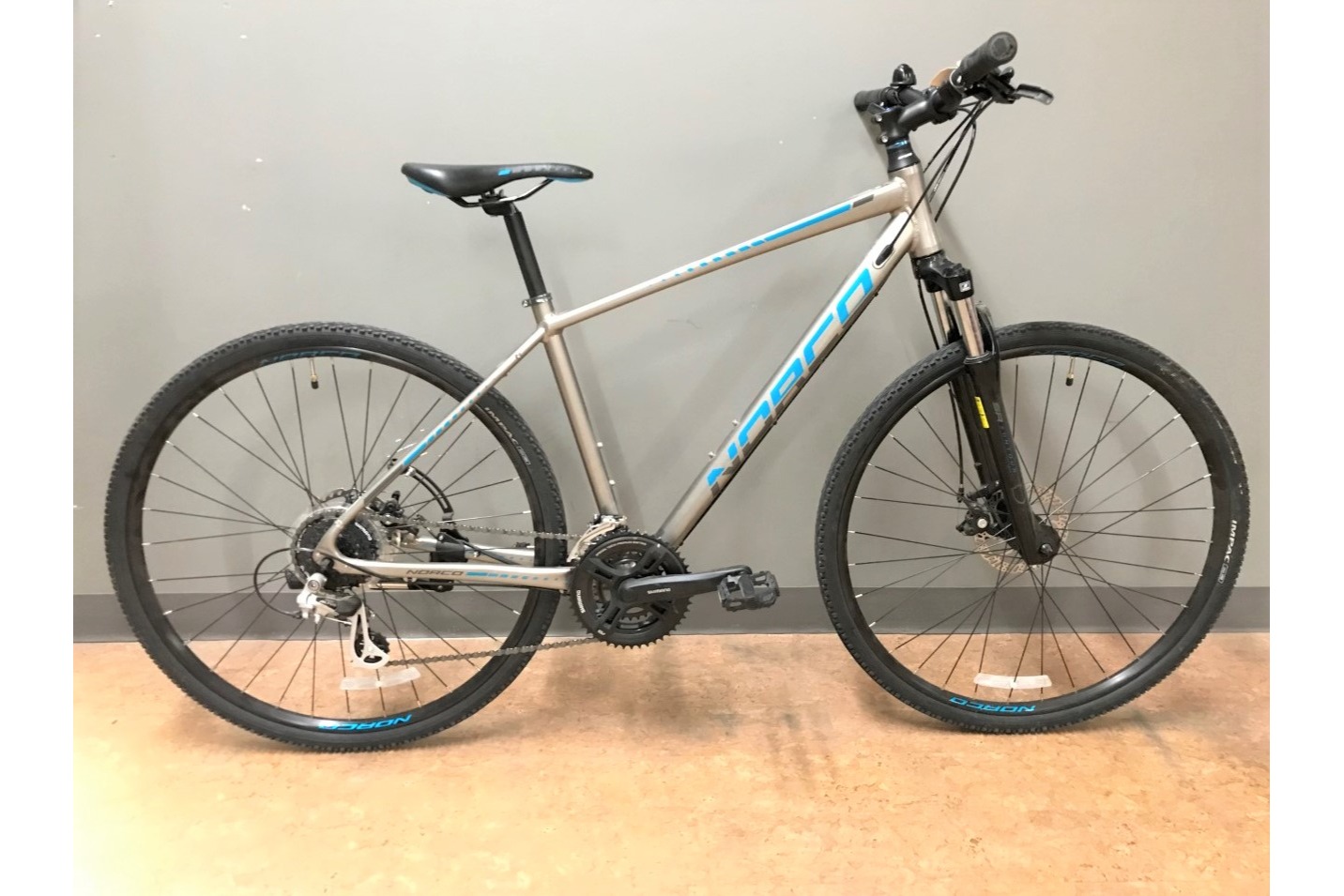 USED Norco XFR4 Medium grey/blue Revolution Cycle