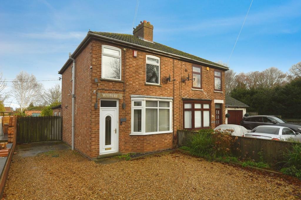 3 bedroom semidetached house for sale in Gorefield Road, Leverington