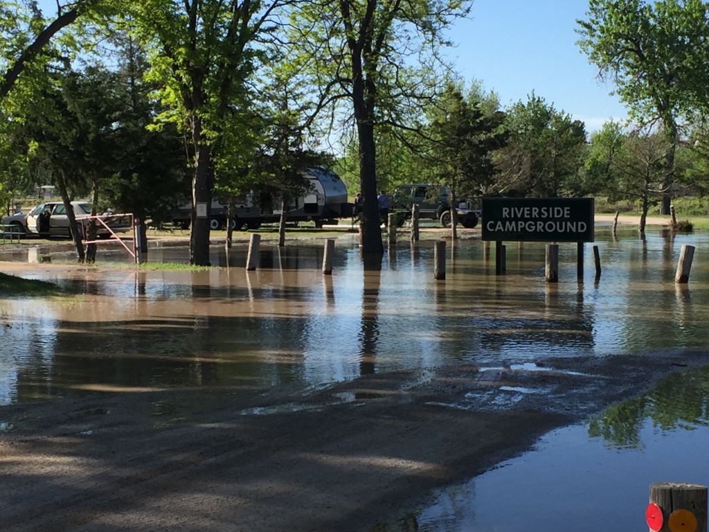 Riverside Park, Campground evacuated; Zoo closed as flood waters rise