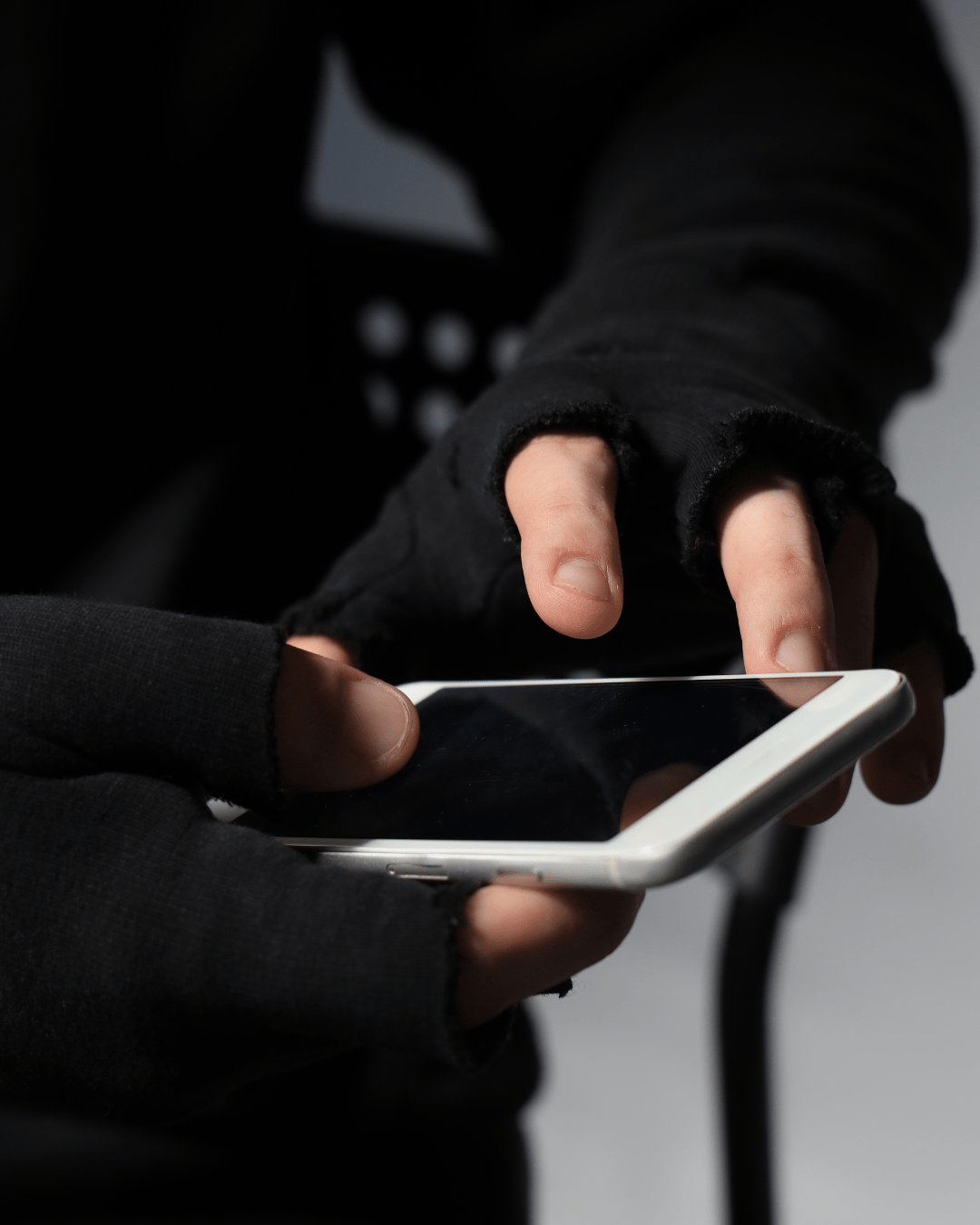 5 Ways Scammers Are Using Ai How To Protect Yourself From Them