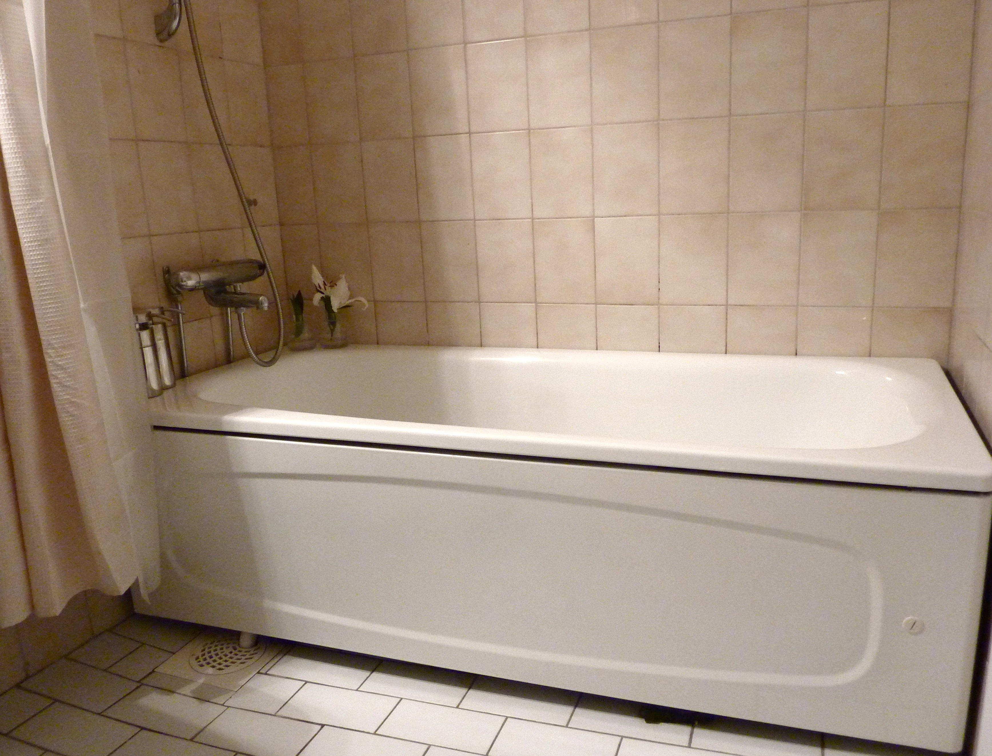 Make a Bath Tub Front Panel from IKEA´s GORM A 8step Tutorial!