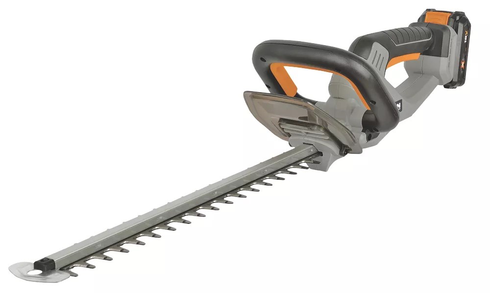 Refurb Titan TTI827HDC 45cm 18V 1 x 2.0Ah LiIon TXP Cordless Hedge Trimmer Screwfix