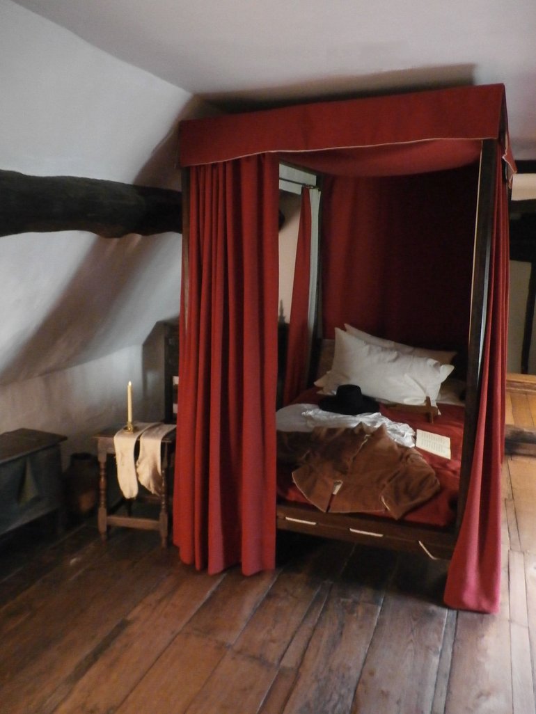 Shakespeare's Lost Interiors A Bed in the Parlour?