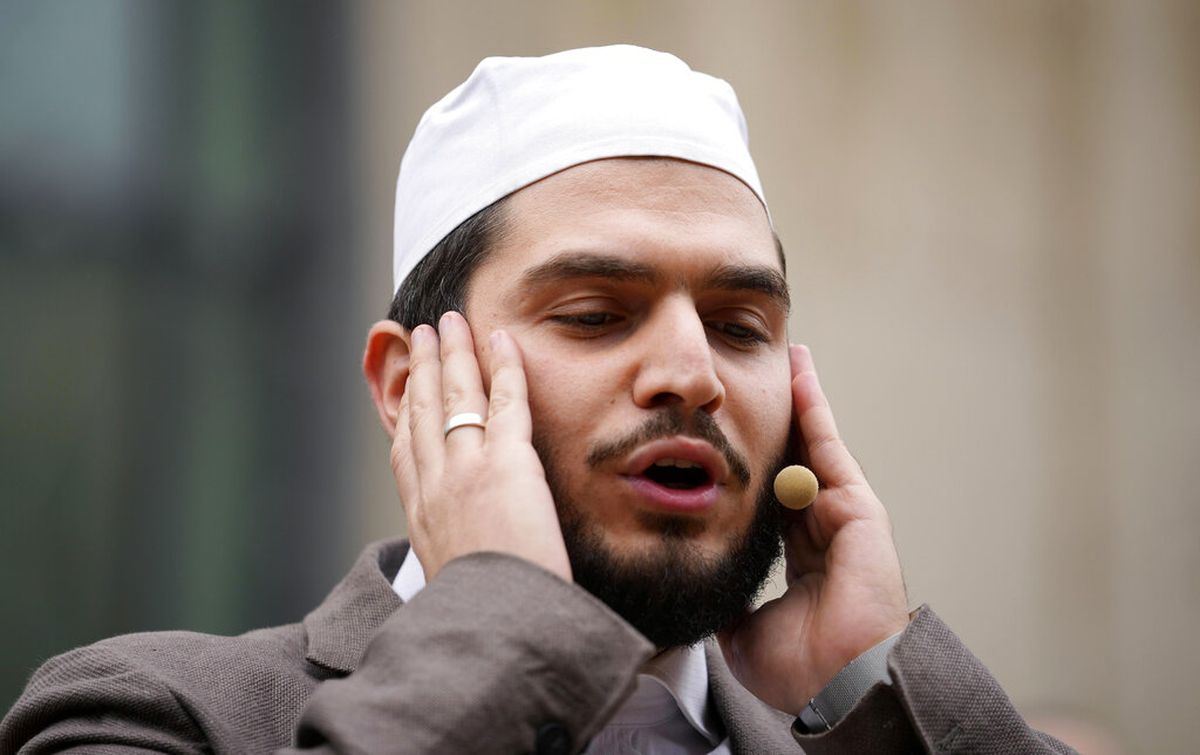 Hukum Solat Ketika Azan, Sah Atau Tidak Kool 101