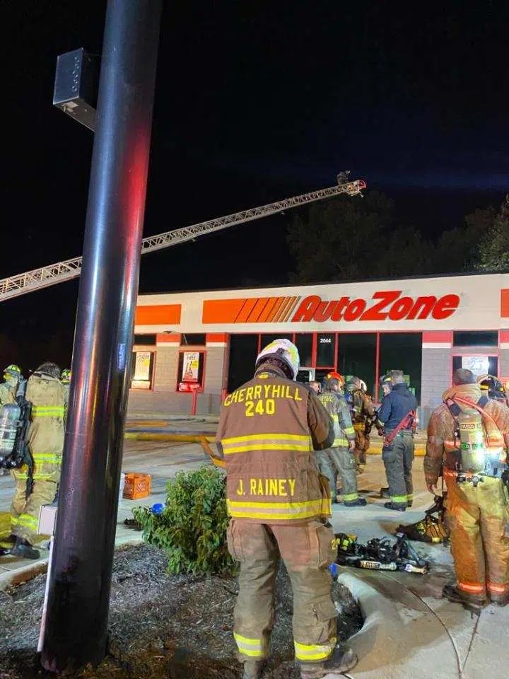 FIRE CREWS FIGHTING FIRE AT AUTOZONE IN INDIANA Today's Best Country