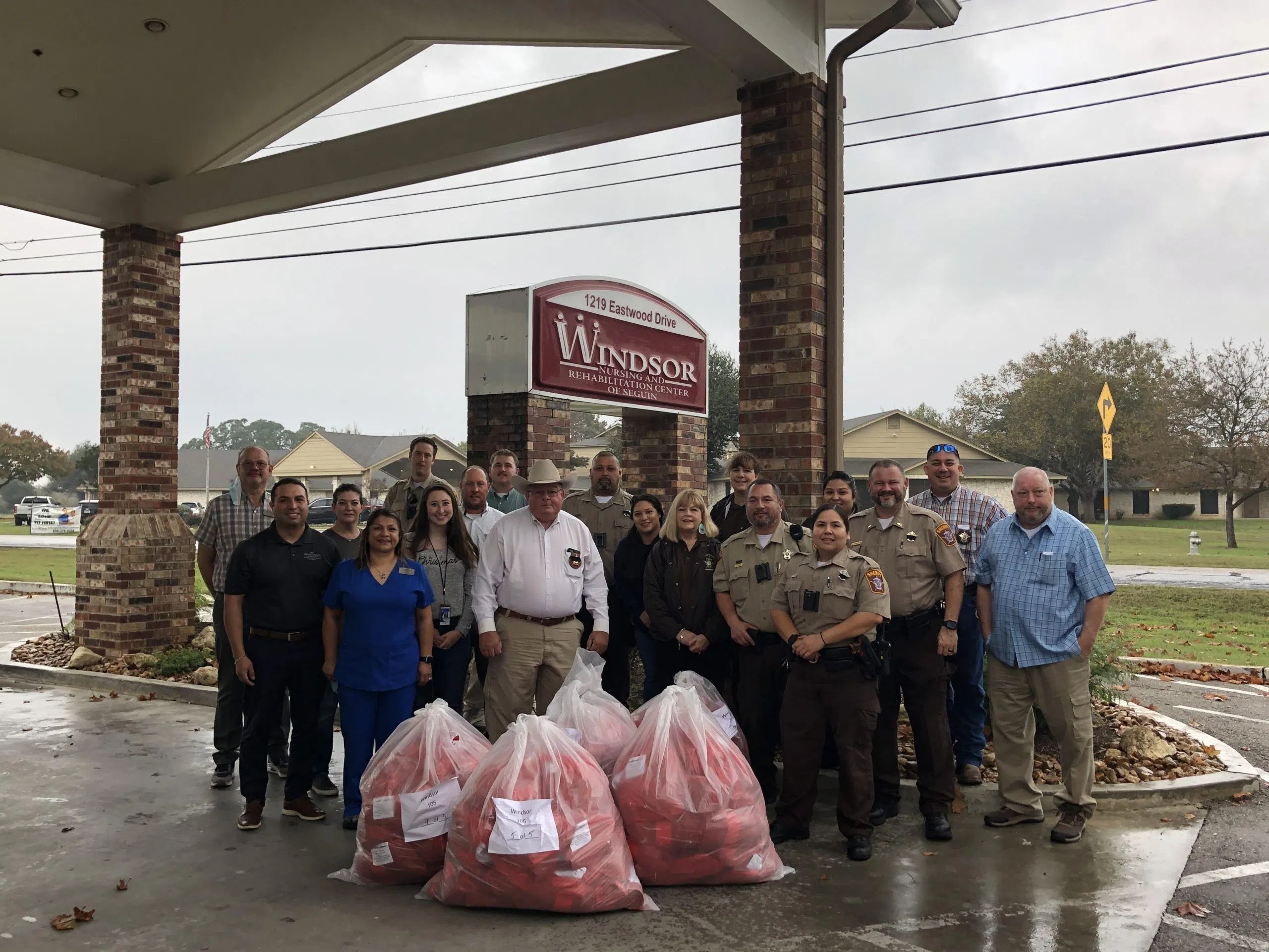 Santa Sheriff makes good on his promise of remembering those in area