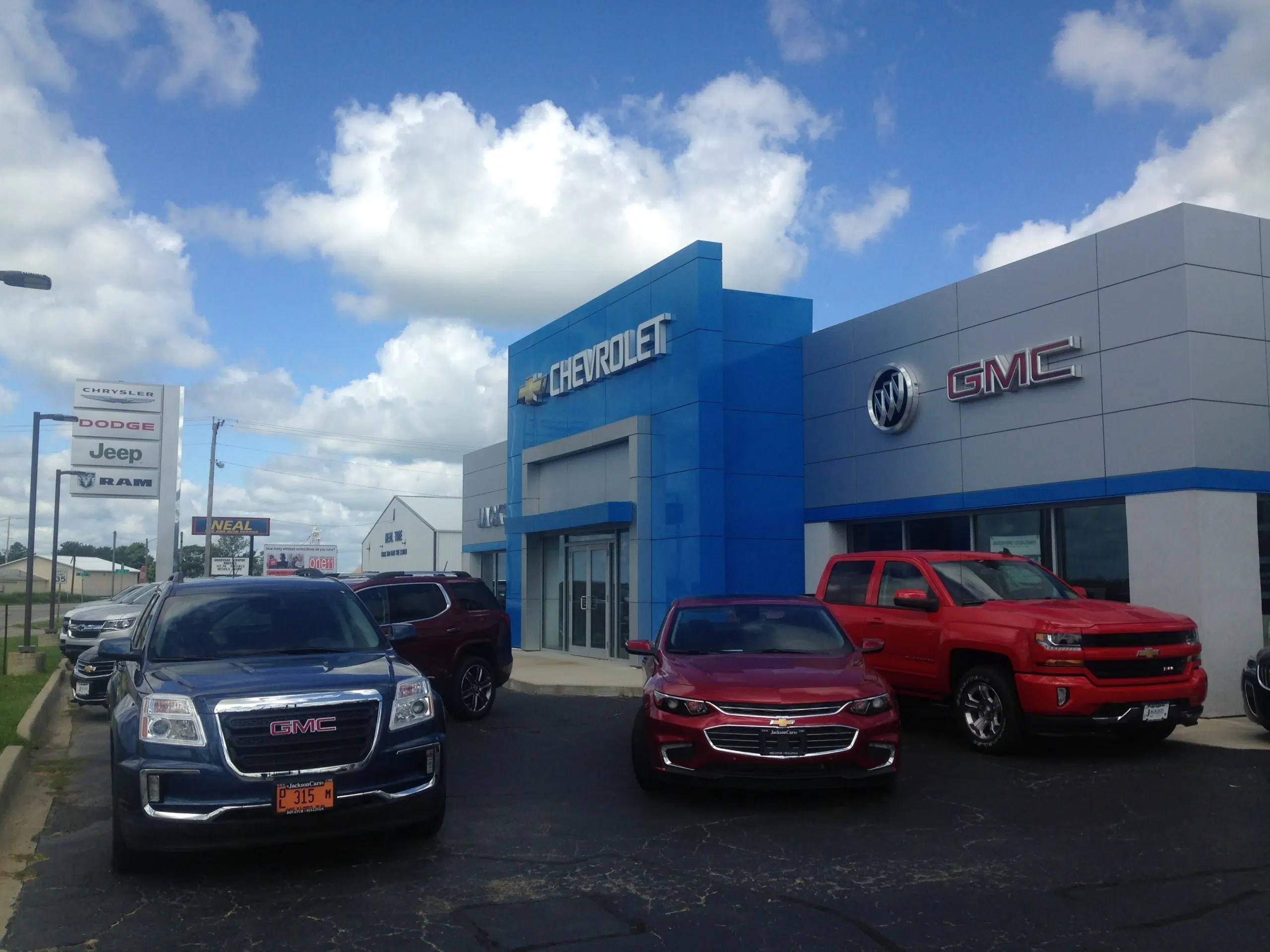 Win a 2017 Chevrolet Cruze with Jackson Cars in Sullivan! Decatur Radio