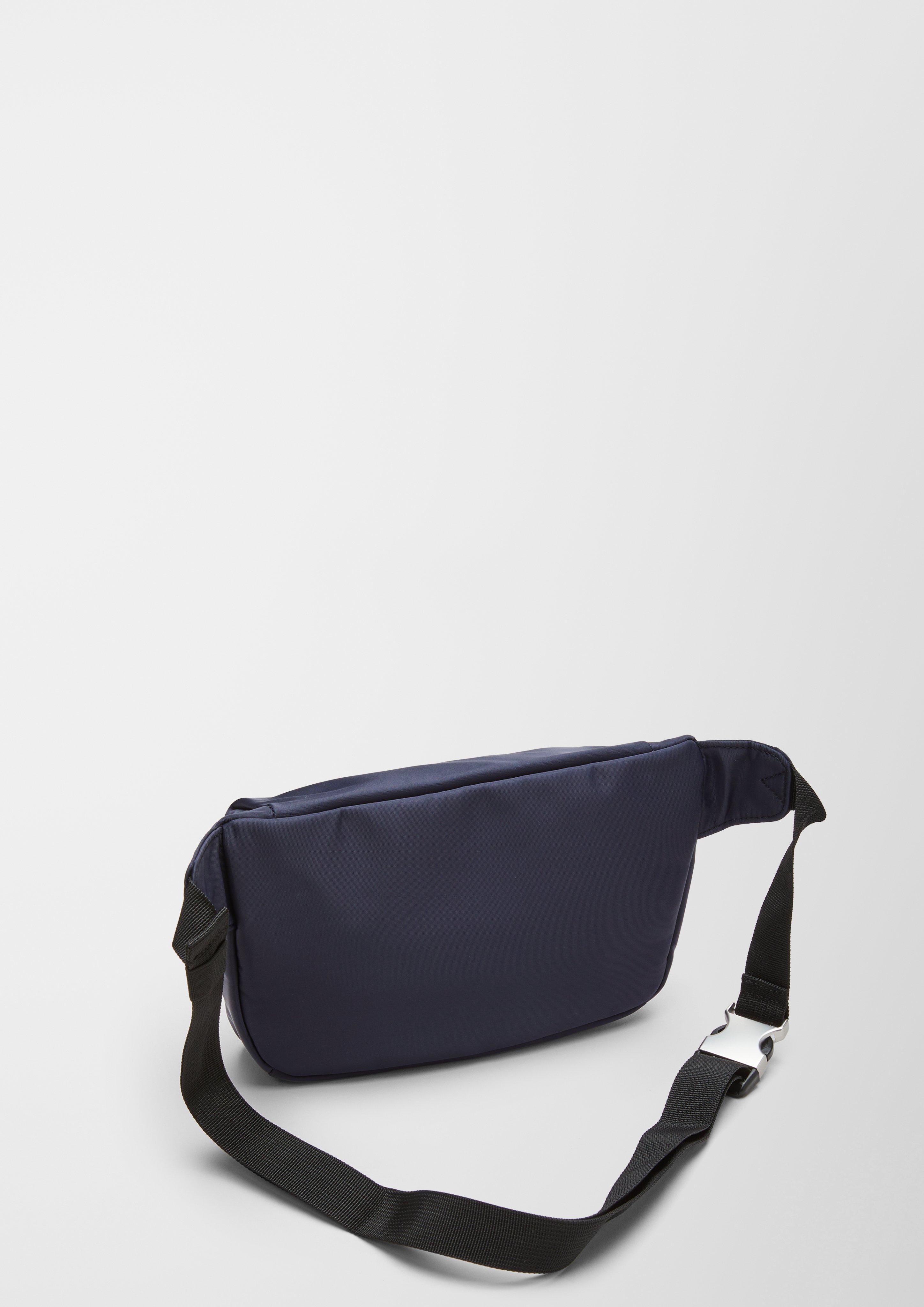 Crossbody Bag aus Nylon navy s.Oliver