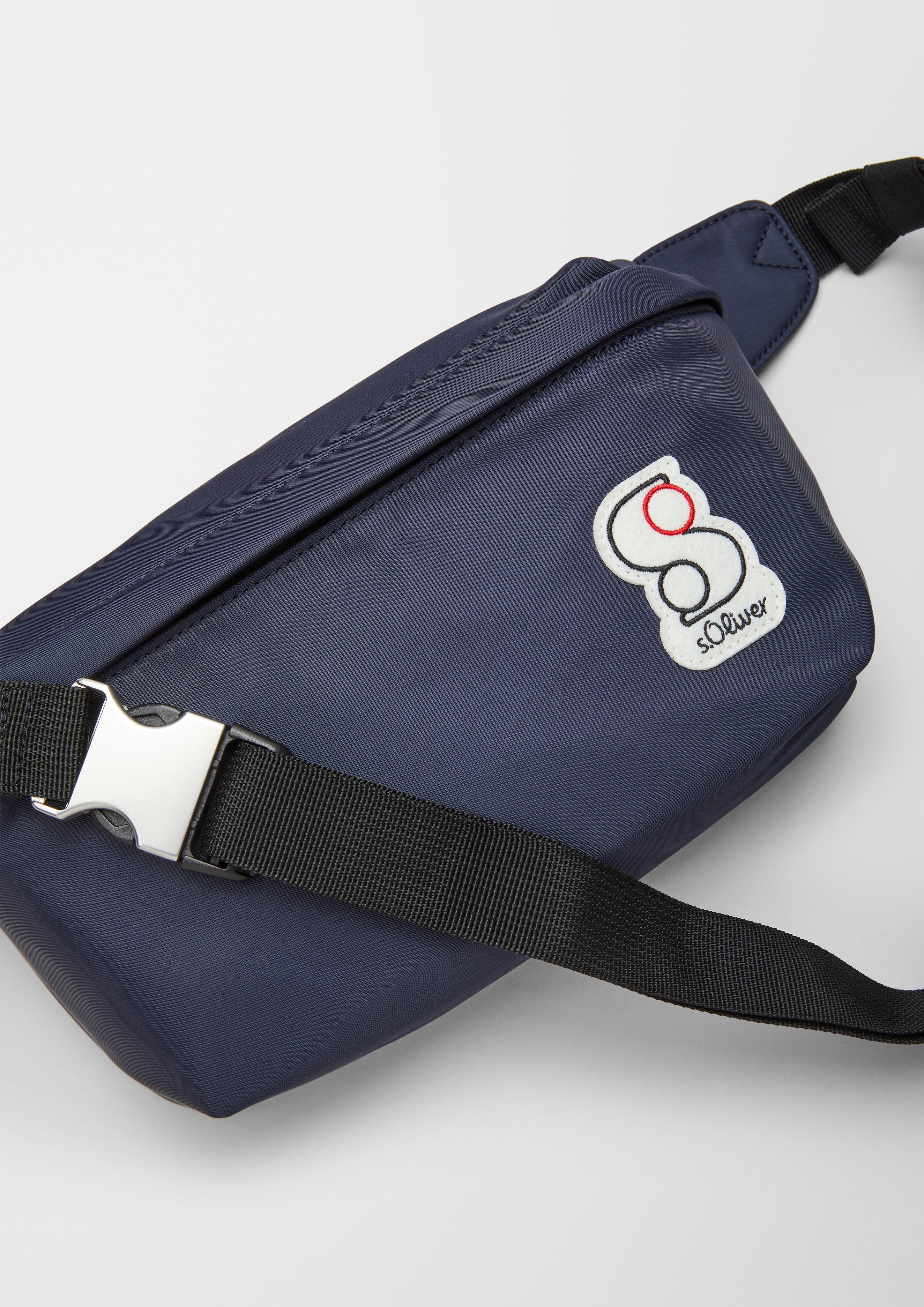 Crossbody Bag aus Nylon navy s.Oliver