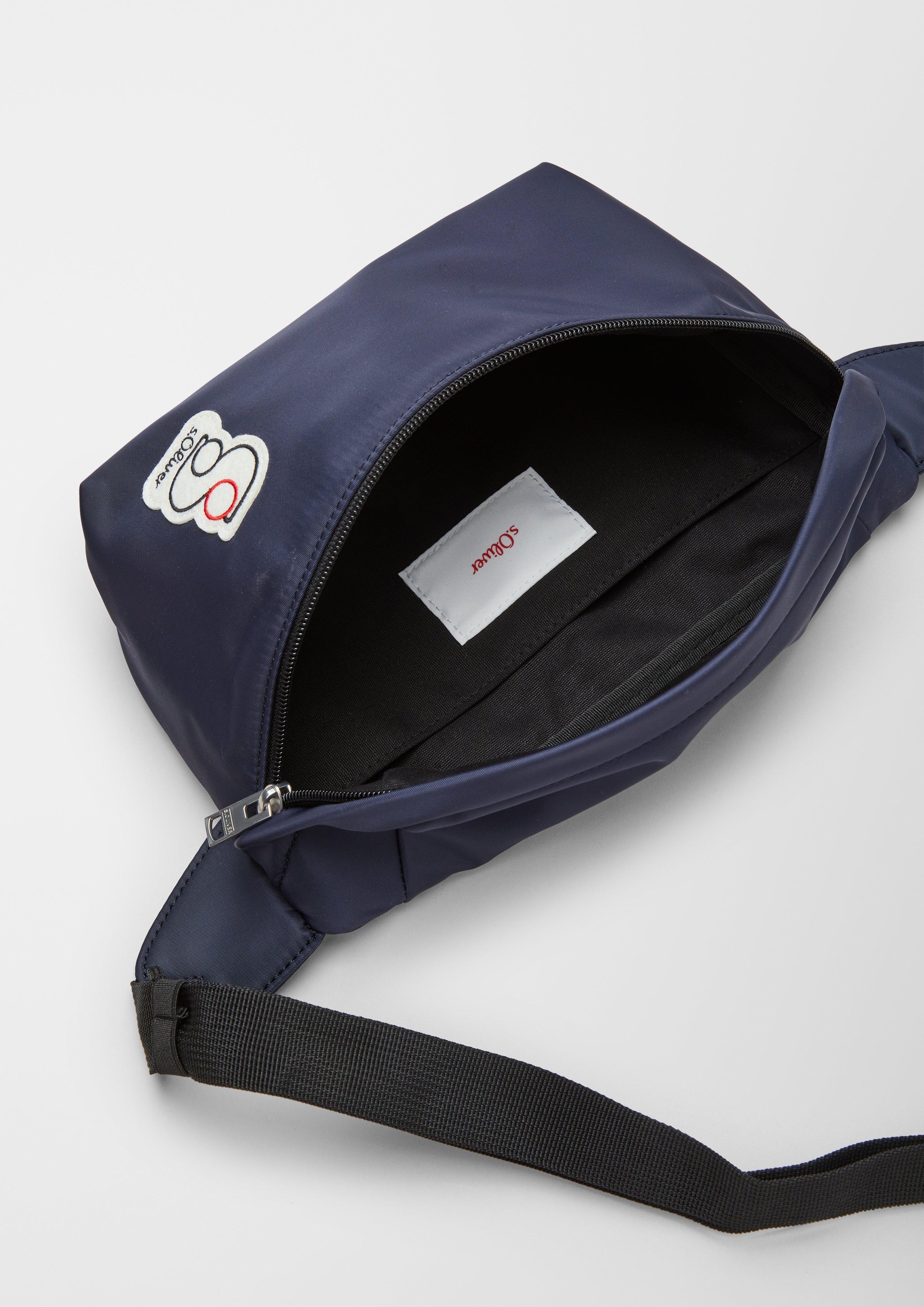 Crossbody Bag aus Nylon navy s.Oliver