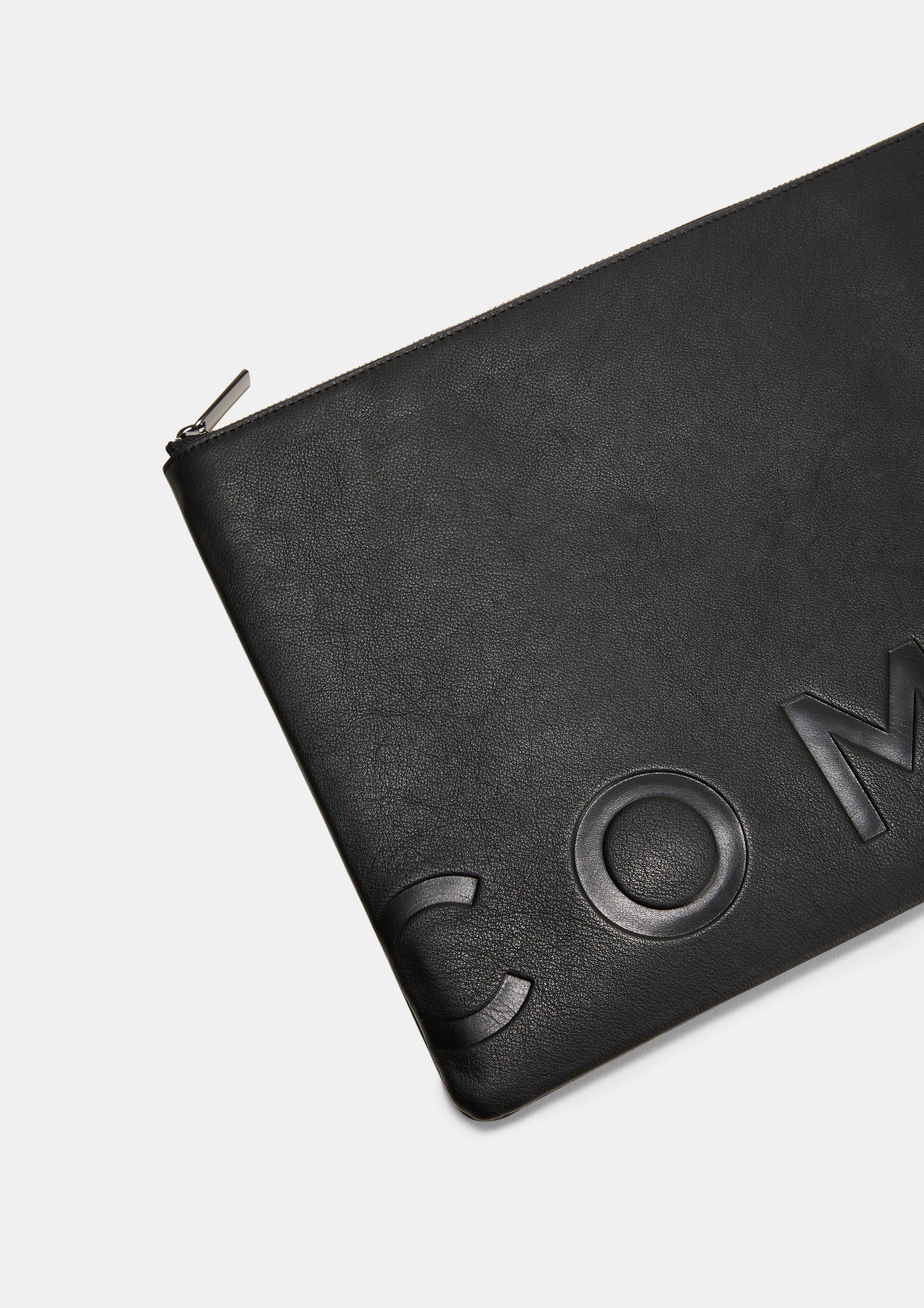 Highquality laptop bag made of leather black Comma