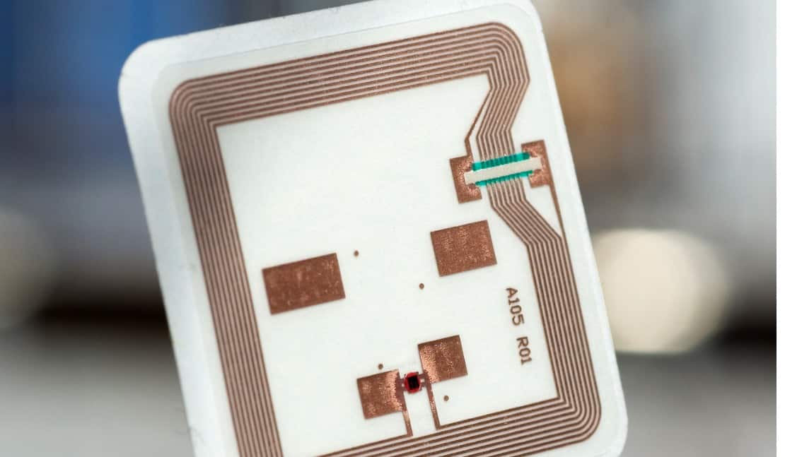 RFID vs. Barcodes for Inventory Management Sortly