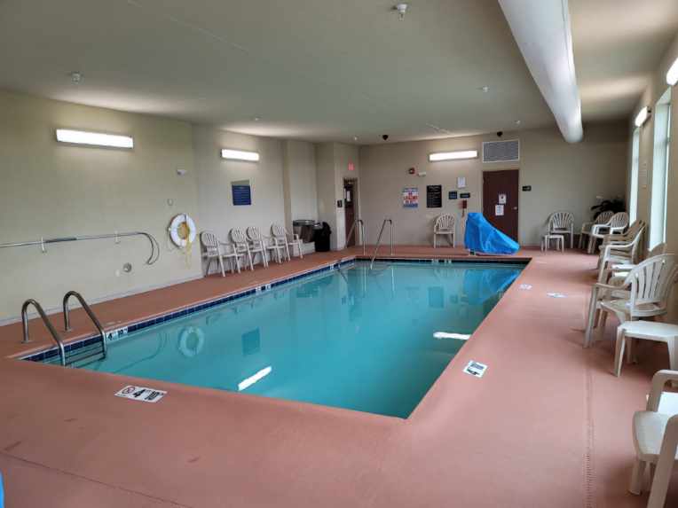 Cobblestone Hotel & Suites Main Street in Jefferson, Iowa Hotel