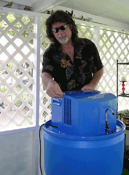 High-Tech Machine Makes Drinkable Water Out of Thin Air - TechEBlog