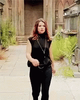 Dee GIF - Dee - Discover & Share GIFs