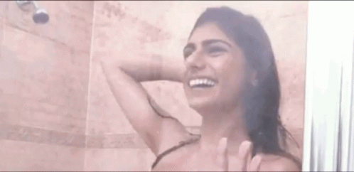 Mia Khalifa Gif