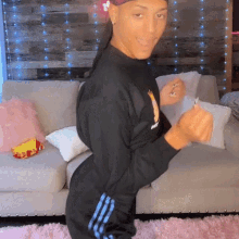 Gay Naked Men Twerking GIFs | Tenor