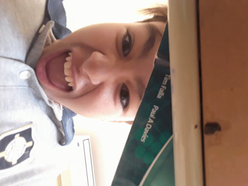 Zoe GIF - Zoe - Discover & Share GIFs