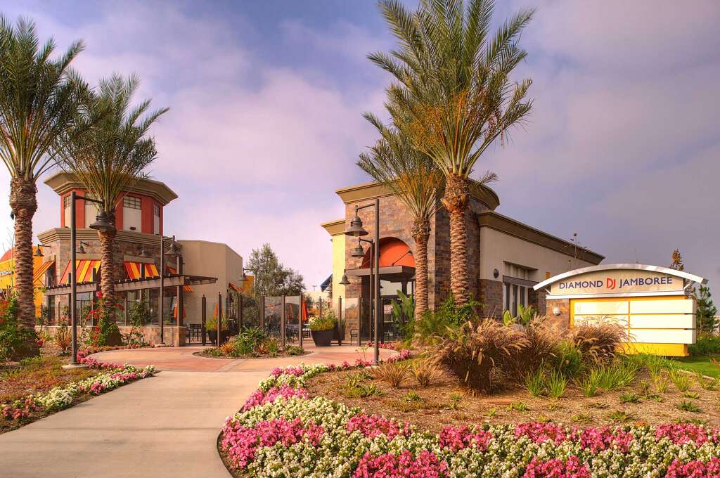 Diamond Jamboree Shopping Center