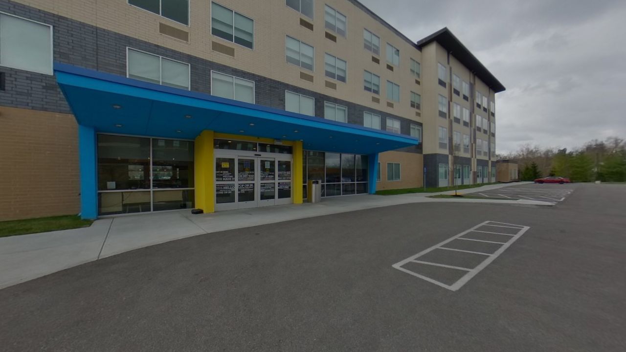 Tru by Hilton Cincinnati Airport