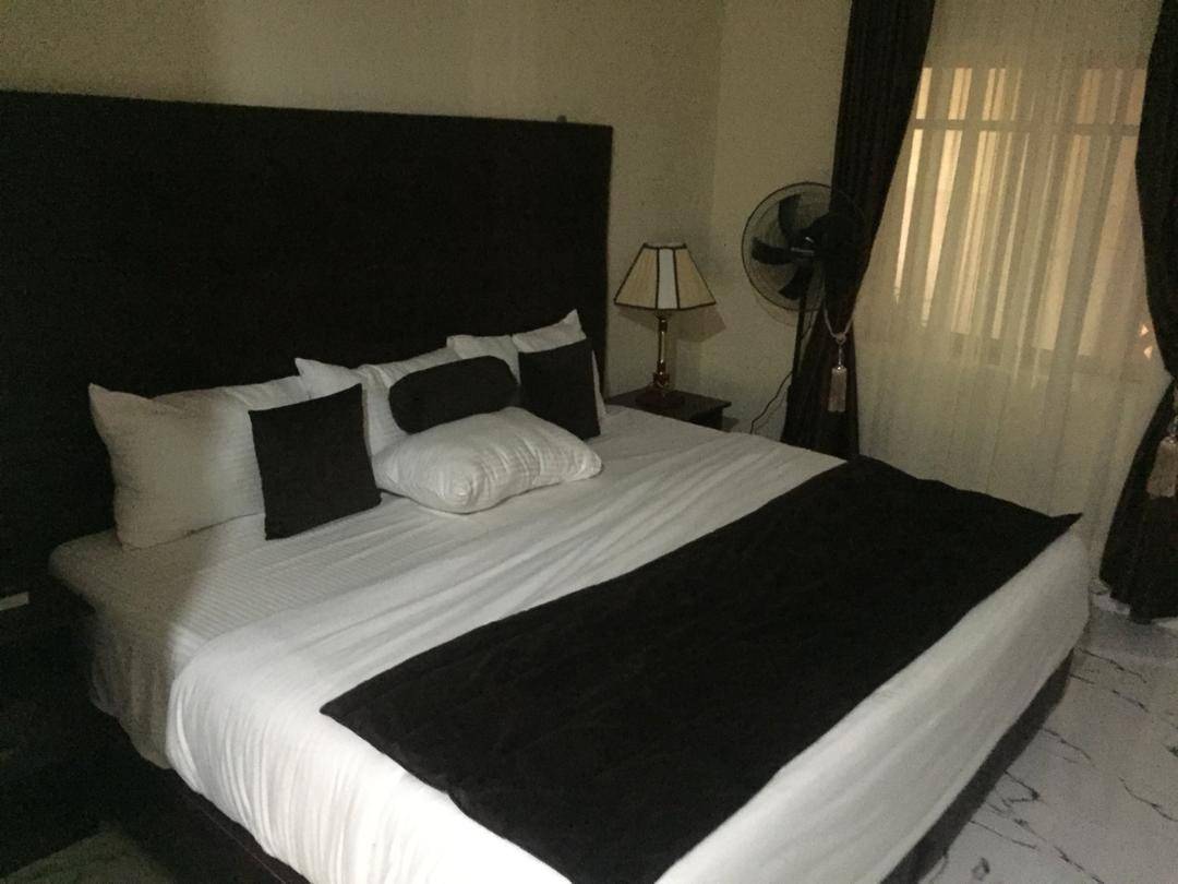 SKYRAINBOW COURTYARD HOTELS Hotel in Ileife Hotels.ng