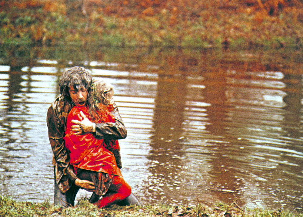 Don't Look Now 1973, directed by Nicolas Roeg Film review