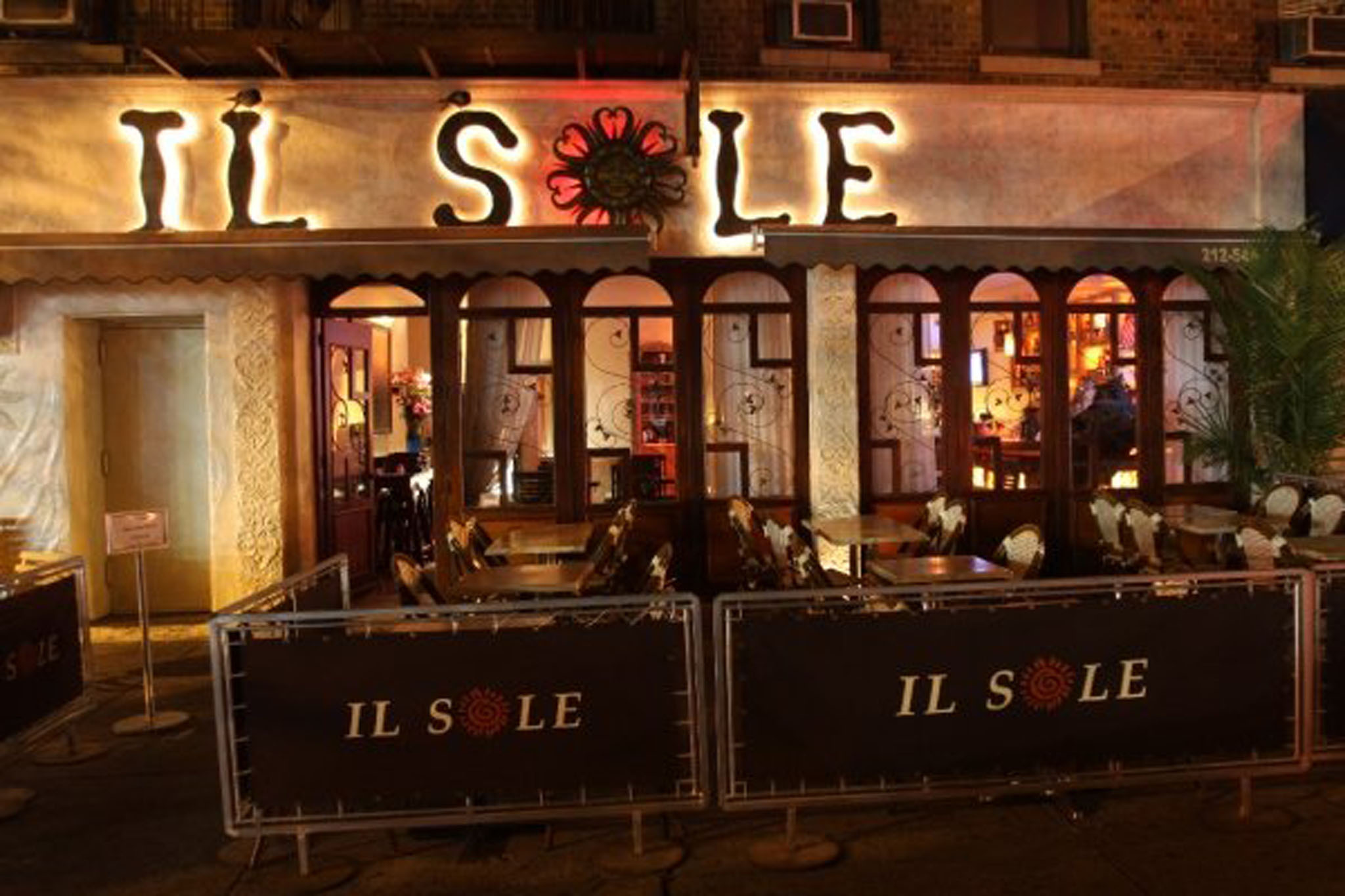 Il Sole Restaurants in Inwood, New York