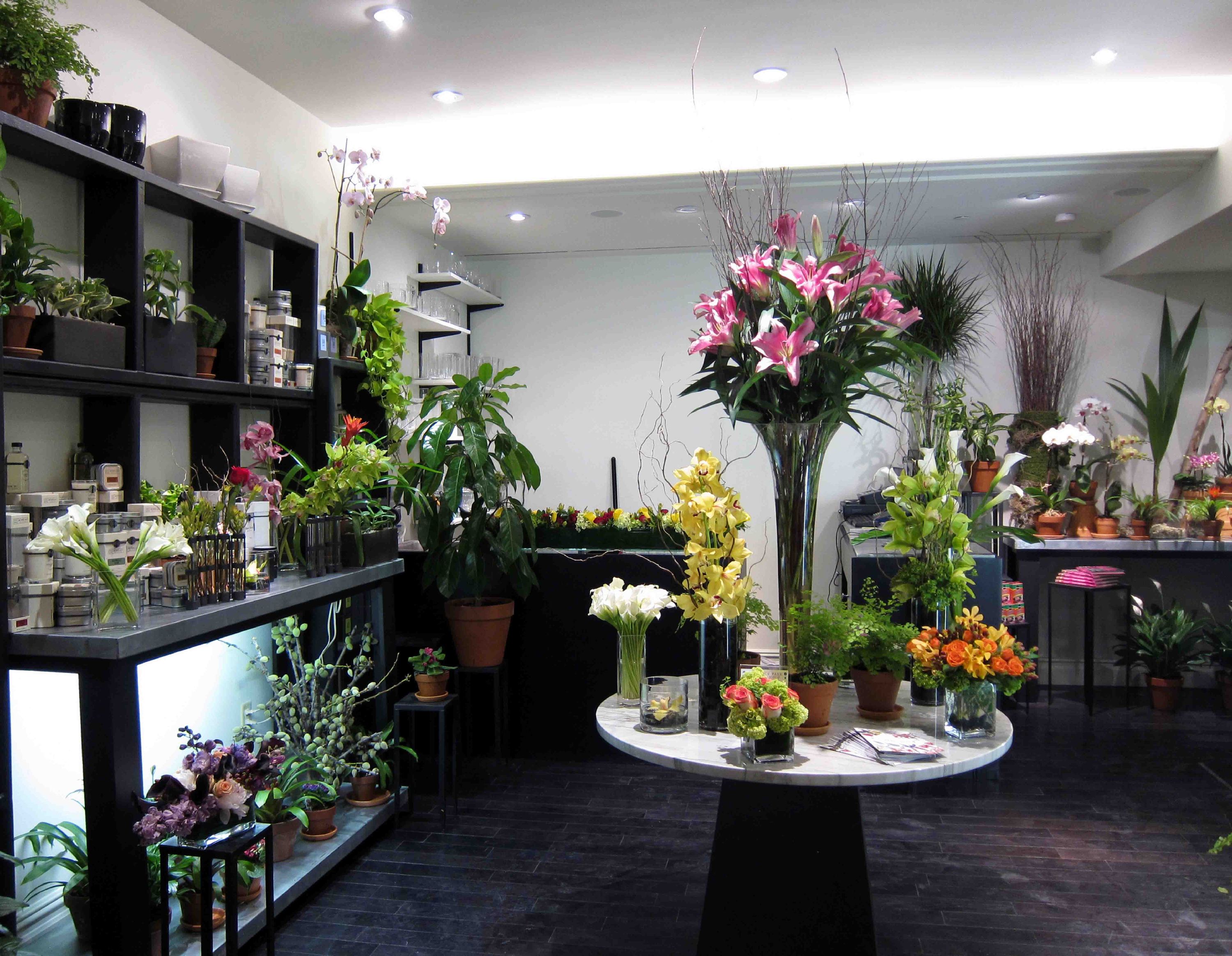 Gramercy Park Flower Shop Shopping in Midtown West, New York