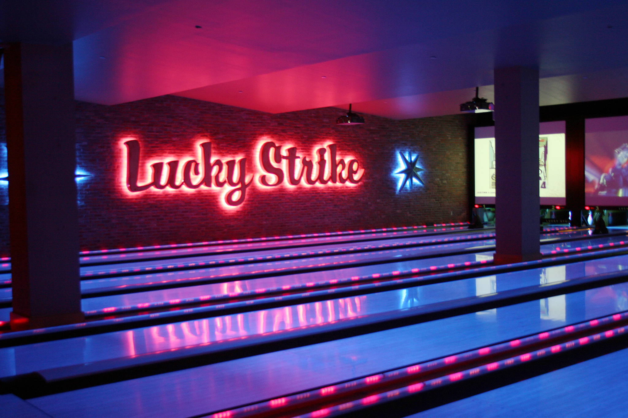 Lucky Strike Lanes and Lounge Things to do in Hell's Kitchen, New York