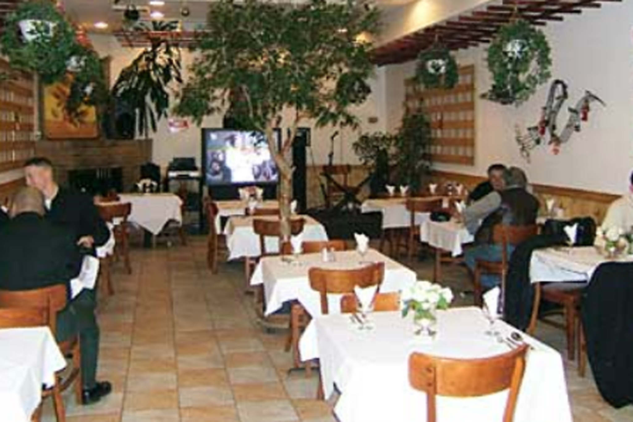Romanian Garden Restaurants in Sunnyside, New York