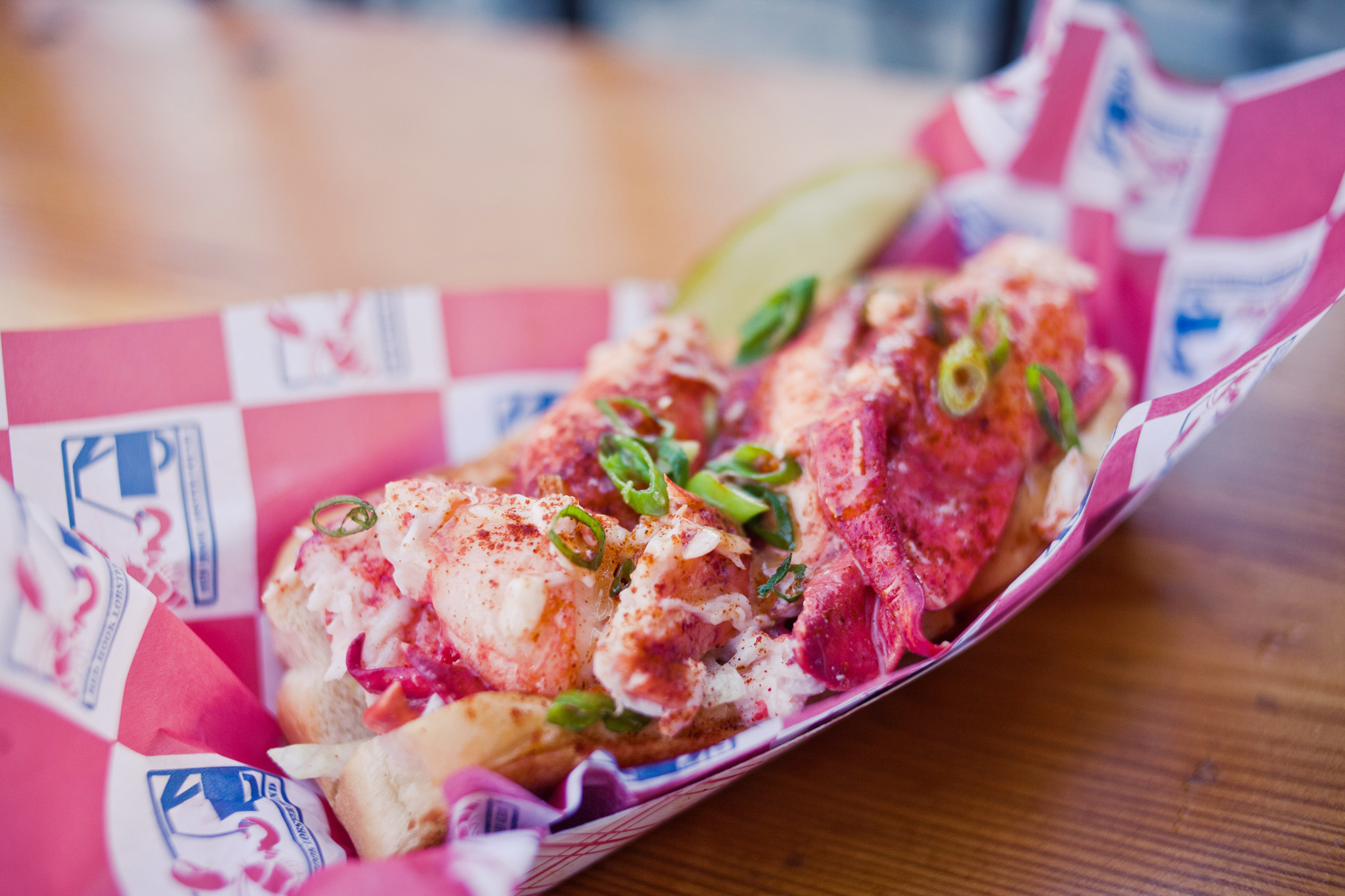 Lobster rolls in NYC at seafood restaurants and sandwich shops