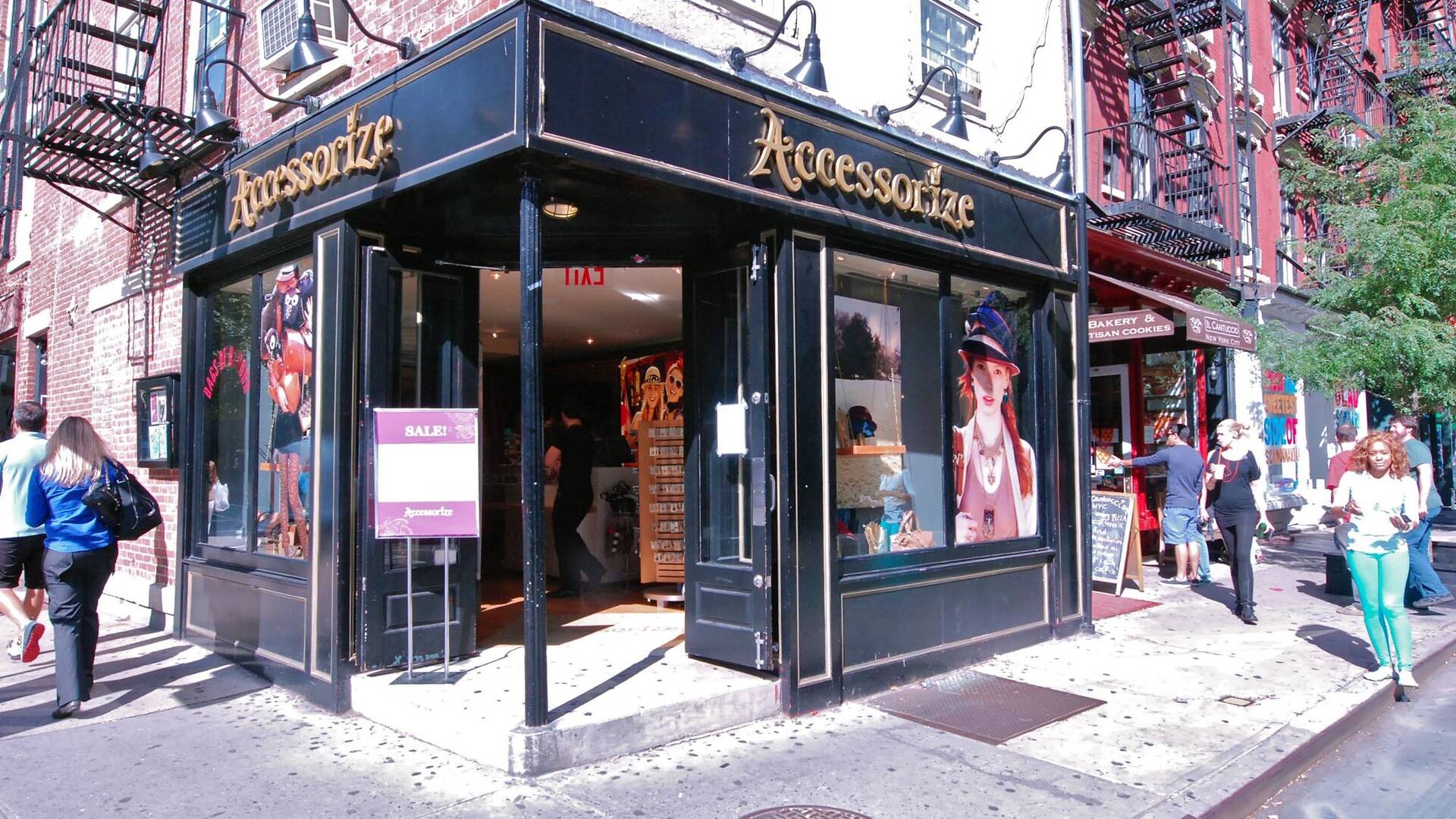 Accessorize Shopping in West Village, New York