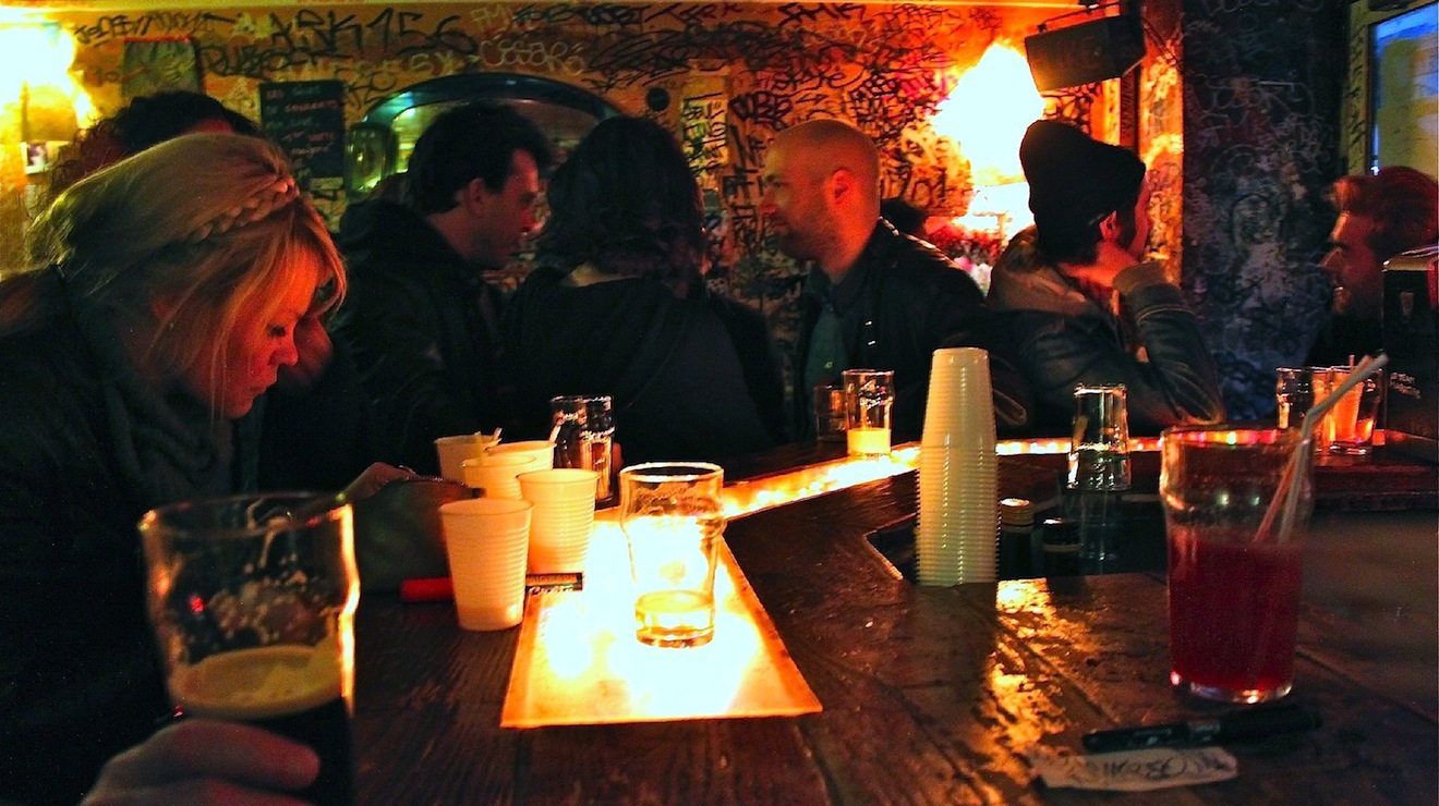 Le Zéro Zéro Bars and pubs in SaintAmbroise, Paris