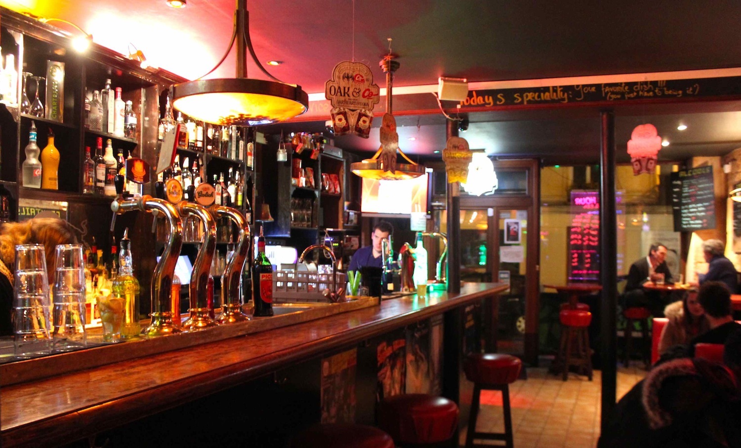 Klein Holland Bars à Le Marais, Paris