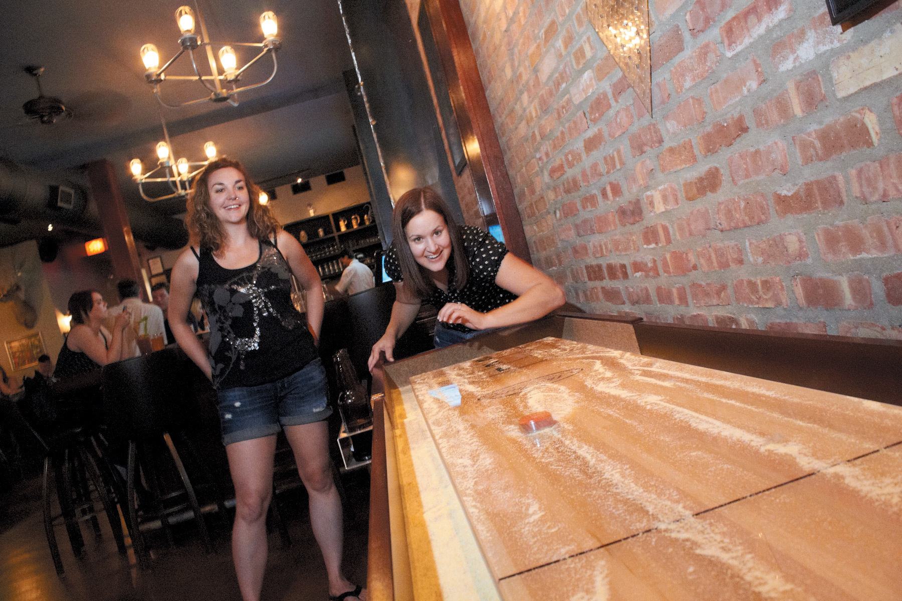 Total 46+ imagen garage bar Viaterra.mx