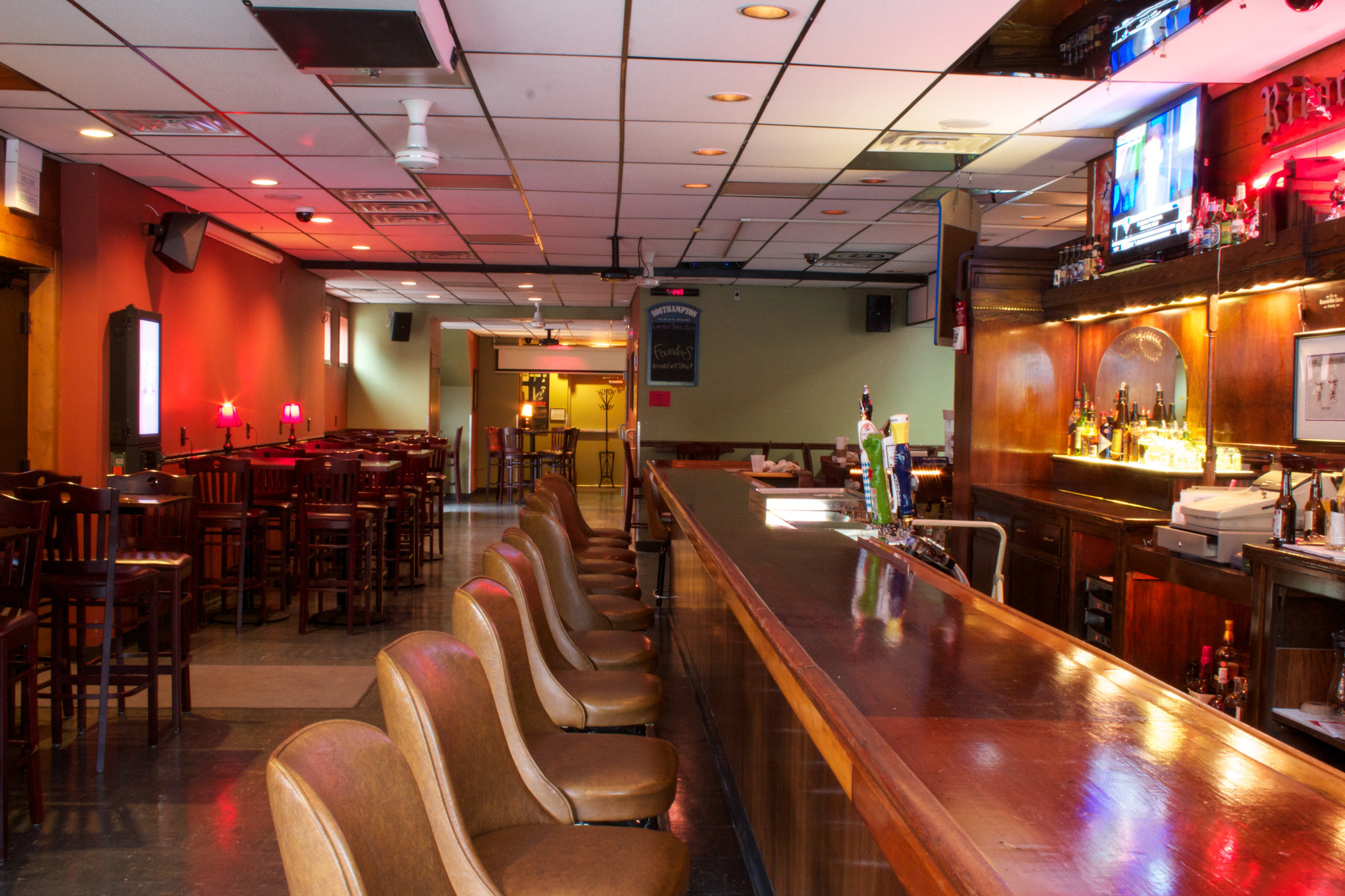 A guide to the best bars in Lincoln Square and Ravenswood