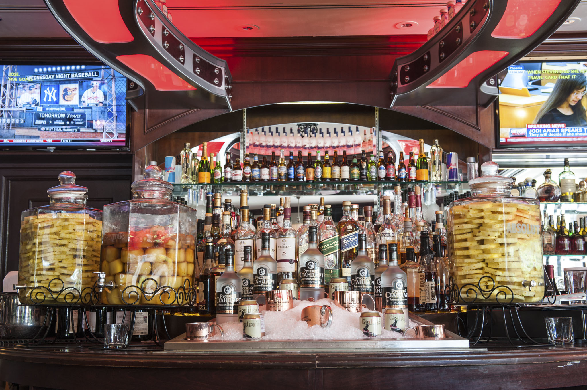 Best Chicago bars and lounges for singles