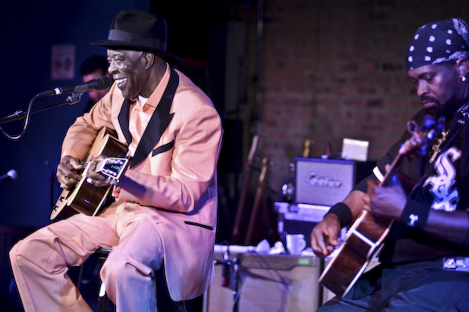 Best clubs and venues for blues music in Chicago TrendRadars