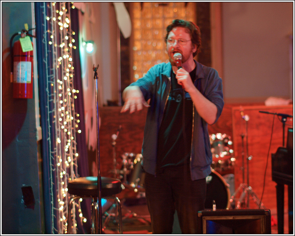 Cole's Comedy Open Mic Comedy in Chicago