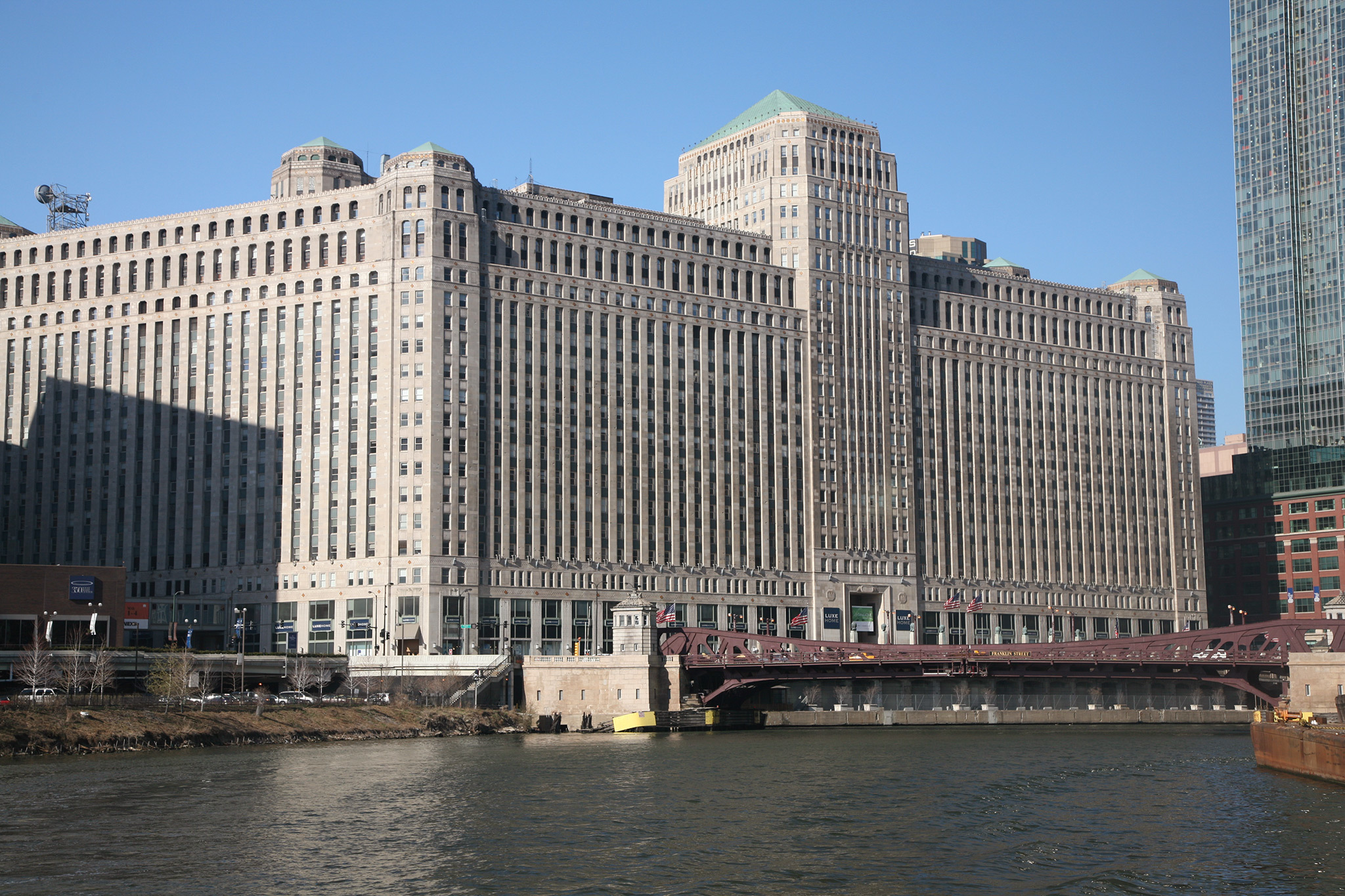 Merchandise Mart Things to do in Chicago