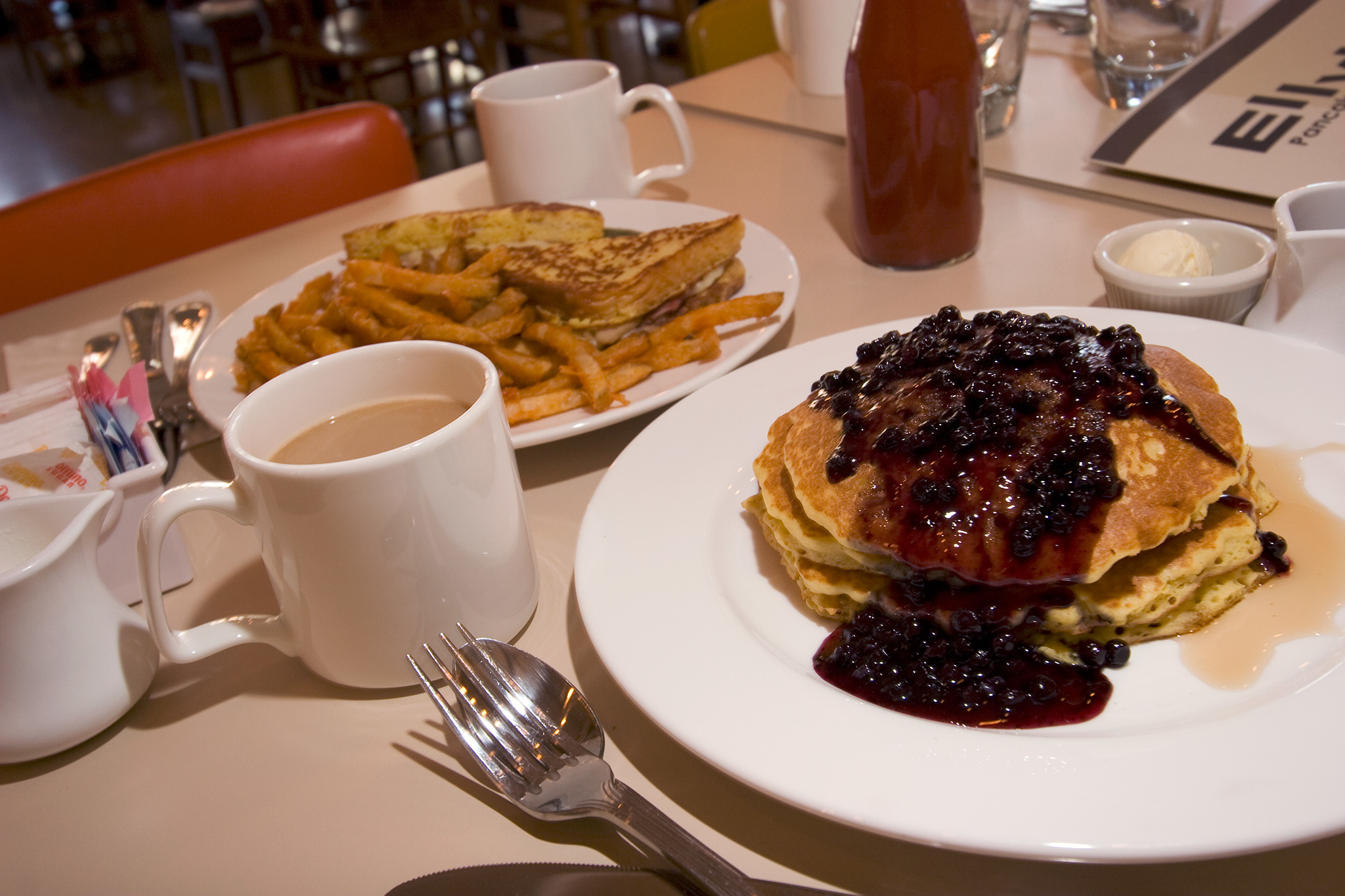 Elly’s Pancake House Restaurants in Old Town, Chicago