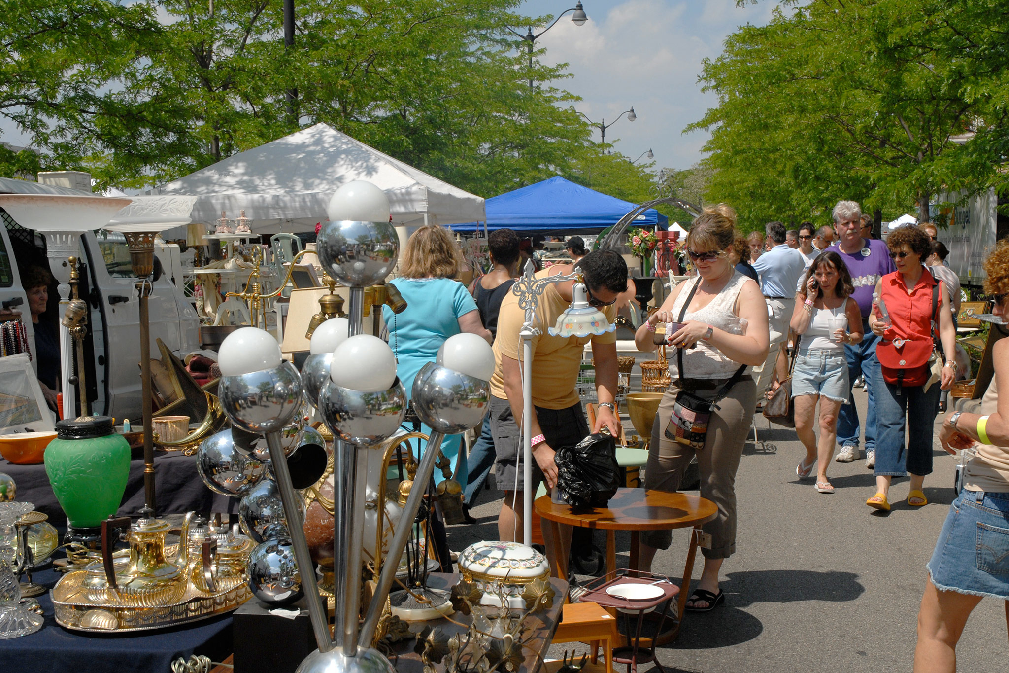 The best flea markets in and around Chicago for great deals