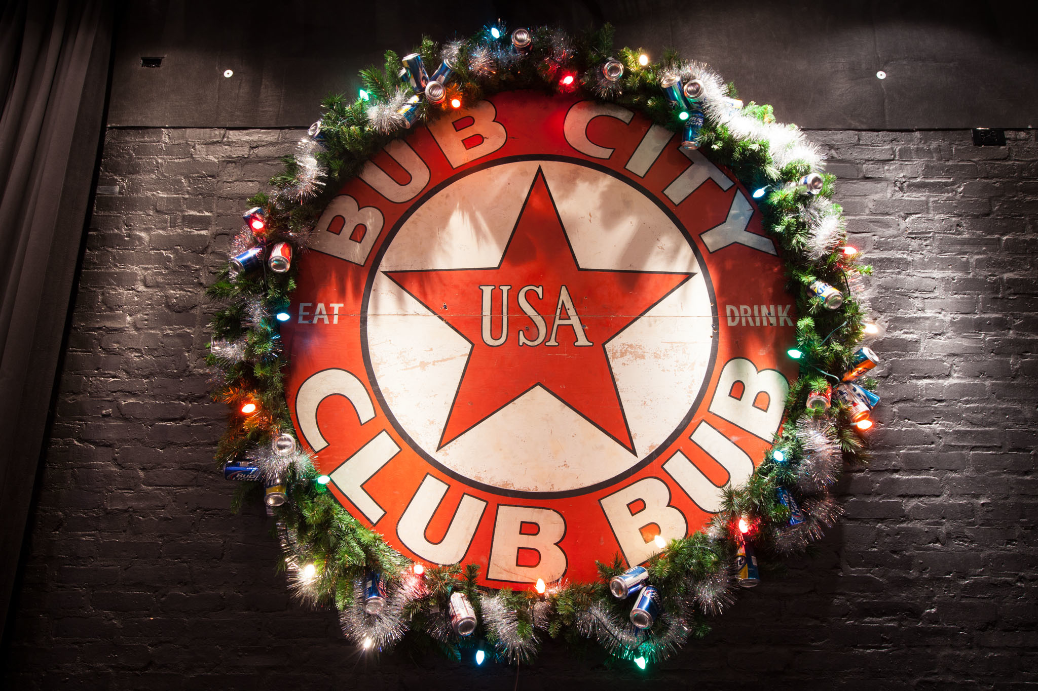 Best country bars in Chicago for beer, music and BBQ