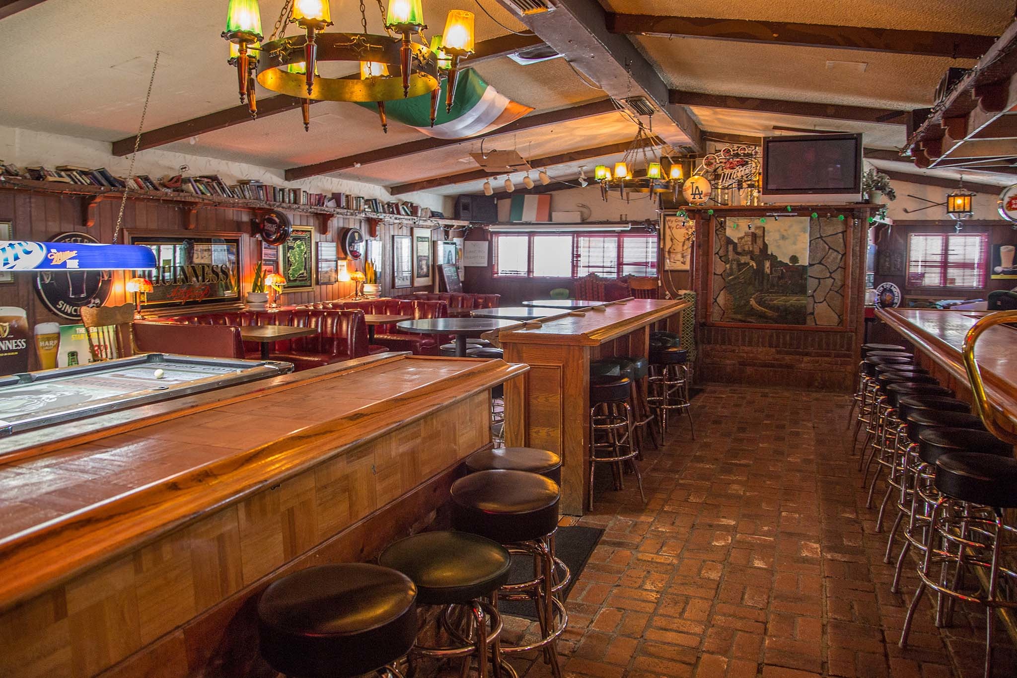 Best Irish Pubs in Los Angeles to Raise a Pint